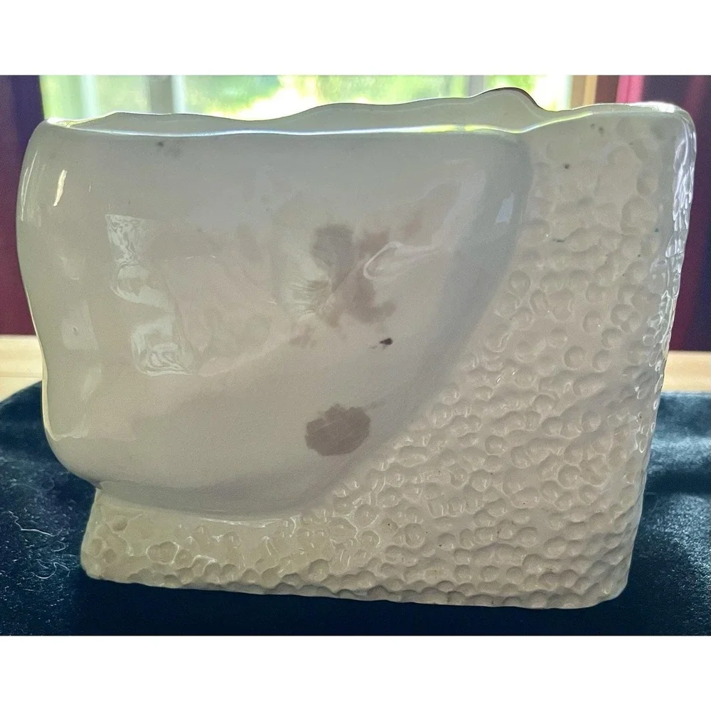 Vtg Ucagco Ceramics Santa Patched Toy Bag Planter Textured Sides Cold Paint Red